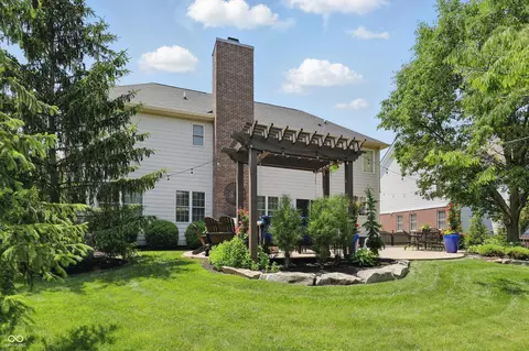 Exterior - 15519 Declaration Dr, Westfield, IN 46074 photo 5 of 12