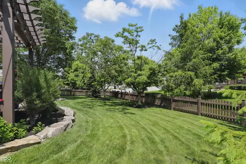Exterior - 15519 Declaration Dr, Westfield, IN 46074 photo 8 of 12