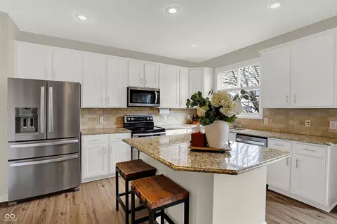 Kitchen - 15519 Declaration Dr, Westfield, IN 46074 photo 4 of 4