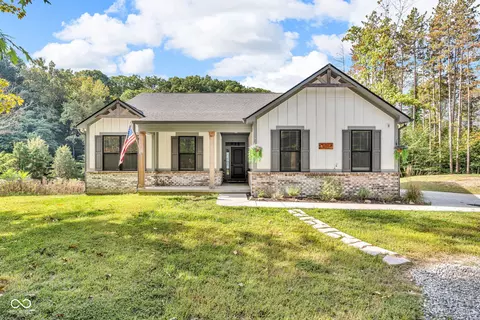 4312 E Rembrandt Dr, Martinsville, IN 46151