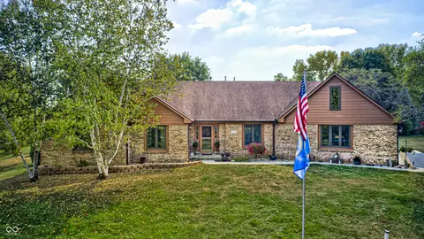 7665 Maloney Rd, Brownsburg, IN 46112