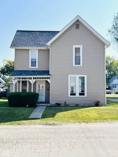 225 Allen St, Huntington, IN 46750