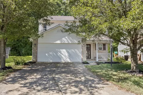 8320 Lake Tree Ln, Indianapolis, IN 46217