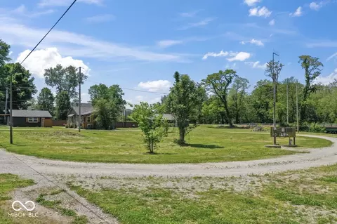 110 W Water St, Pendleton, IN 46064 photo 5