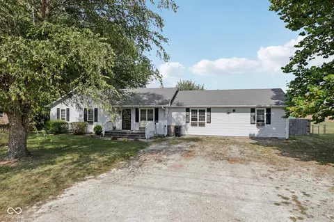 610 E 1000 N, Fortville, IN 46040