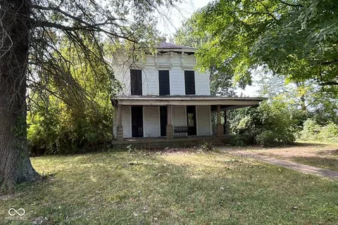 8301 Camby Rd, Camby, IN 46113