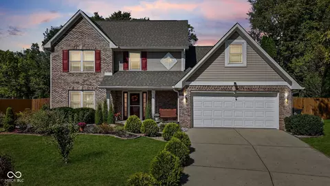 312 Wales Ct, Greenwood, IN 46142