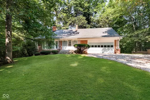 1701 E Woodcrest Dr S, Martinsville, IN 46151