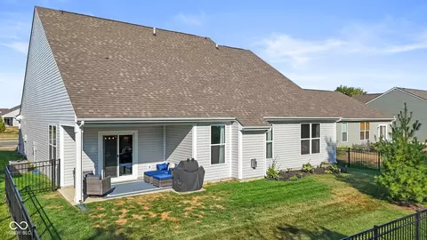 Exterior - 8264 Hulton Rd, Pendleton, IN 46064 photo 7 of 10