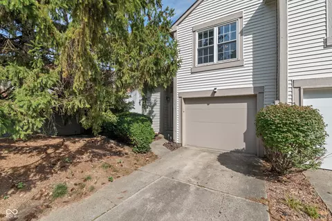 9593 Bay Vista West Dr, Indianapolis, IN 46250