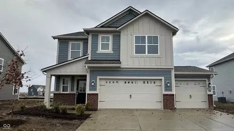 12780 S Rim Dr, Noblesville, IN 46060