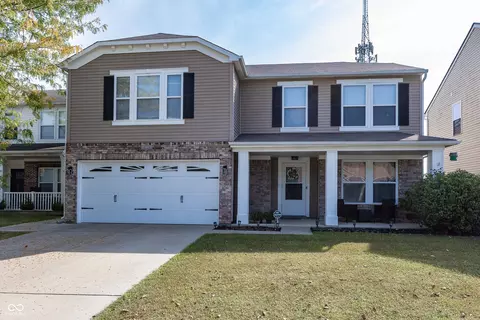 8221 Ossian Ct, Camby, IN 46113