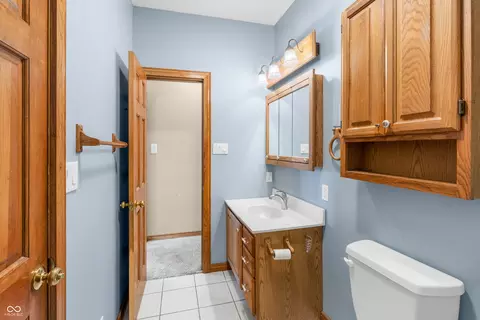 Bath - 4320 E 900 N, Edinburgh, IN 46124 photo 2 of 3