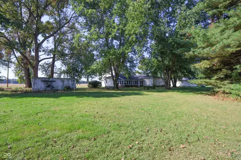 Exterior - 4320 E 900 N, Edinburgh, IN 46124 photo 6 of 12