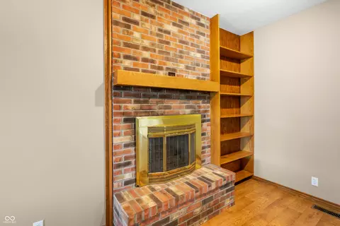 Living - 4320 E 900 N, Edinburgh, IN 46124 photo 6 of 8