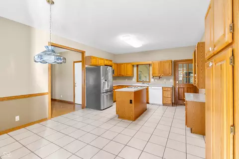 Kitchen - 4320 E 900 N, Edinburgh, IN 46124 photo 1 of 9