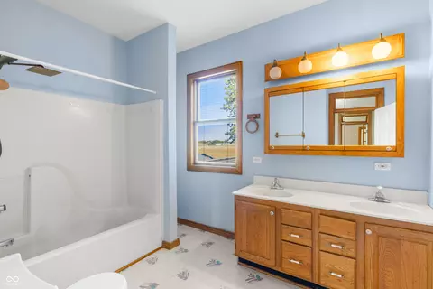 Bath - 4320 E 900 N, Edinburgh, IN 46124 photo 3 of 3