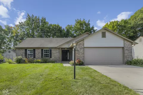5337 Pine Hill Dr, Noblesville, IN 46062