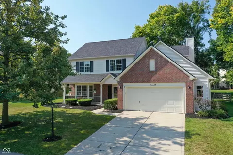 12230 Cobblestone Dr, Fishers, IN 46037