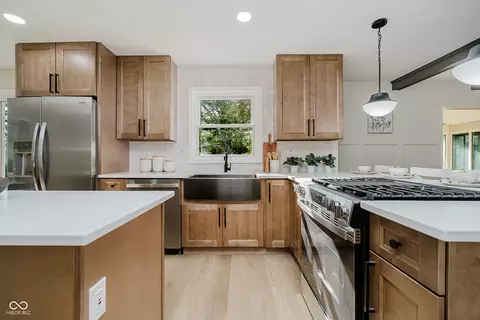 Kitchen - 595 Memory Ln, Carmel, IN 46032 photo 1 of 4