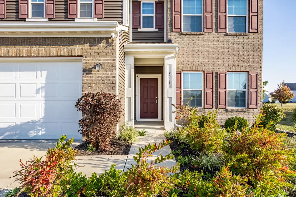 Exterior - 5986 Meadowview Dr, Whitestown, IN 46075 photo 4 of 10
