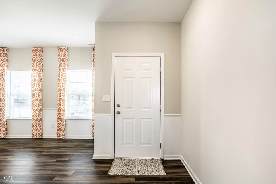 Entry Way - 5986 Meadowview Dr, Whitestown, IN 46075 photo 1 of 5