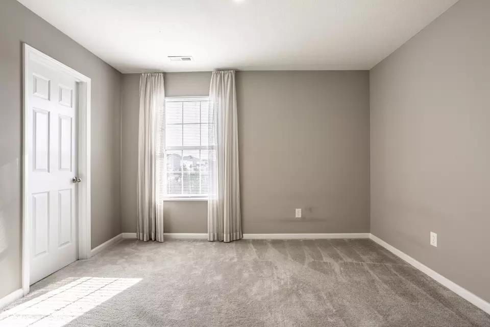 Bedroom - 5986 Meadowview Dr, Whitestown, IN 46075 photo 3 of 5