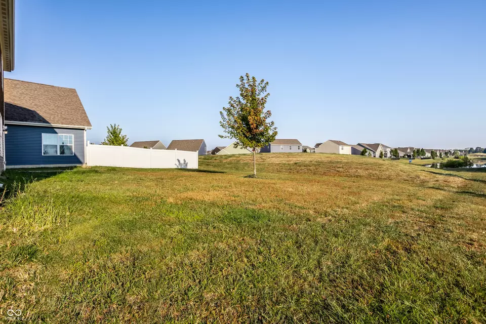 Exterior - 5986 Meadowview Dr, Whitestown, IN 46075 photo 8 of 10
