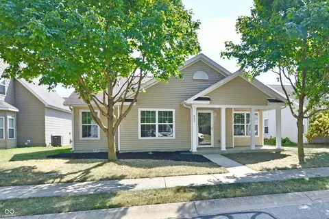 931 Maidstone Ave, Westfield, IN 46074