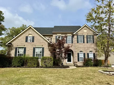 13849 Dearborn Cir, Fishers, IN 46038
