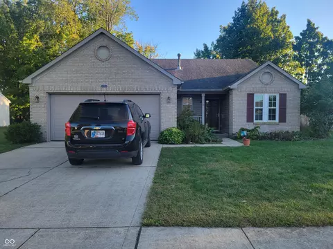 1281 Sherwood Dr, Danville, IN 46122