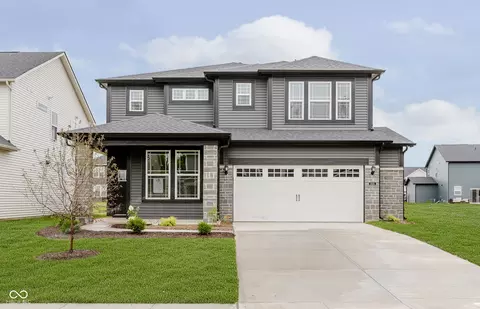 6848 Seabiscuit Rd, Whitestown, IN 46075