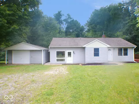 5888 N Shuffle Creek Rd, Unionville, IN 47468