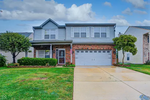 7027 Harness Lakes Dr, Indianapolis, IN 46217