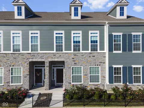 812 Kinzer Ave, Carmel, IN 46032