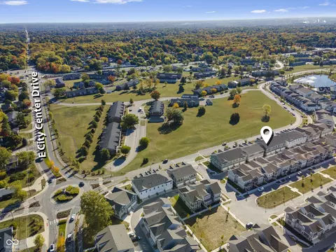 View/Area - 812 Kinzer Ave, Carmel, IN 46032 photo 2 of 4