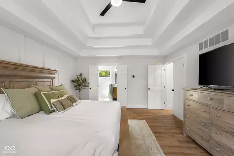 Bedroom - 882 Box Turtle Ct, Columbus, IN 47201 photo 5 of 13