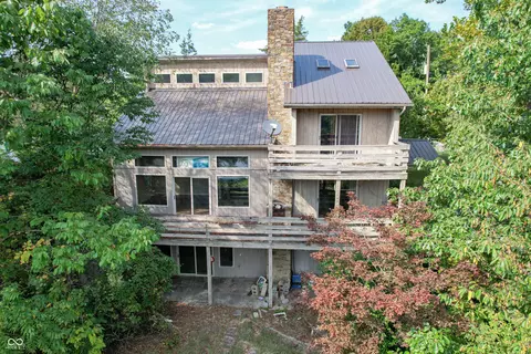 1370 Blossom Ct, North Vernon, IN 47265