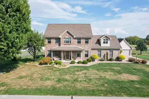 960 Buena Vista Dr, Brownstown, IN 47220