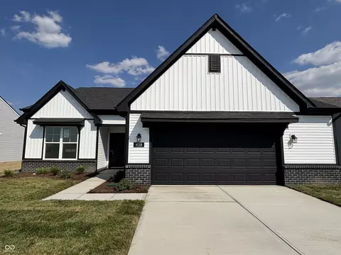8138 Camellia Ln, Pendleton, IN 46064