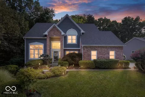 10263 Brixton Ln, Fishers, IN 46037