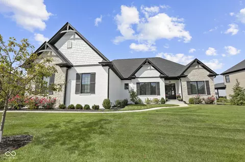 16485 Grand Cypress Dr, Noblesville, IN 46060