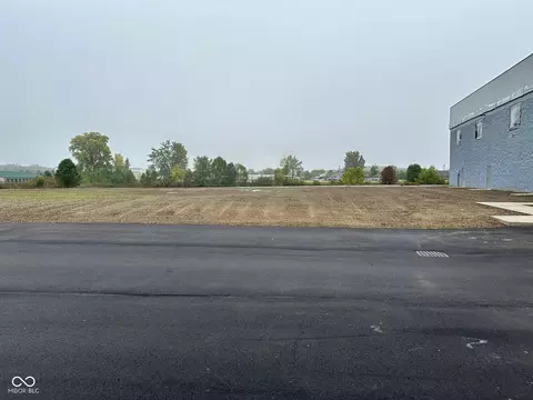 8903 E Motorsports Way, Brownsburg, IN 46112