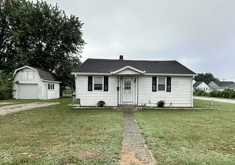 909 E Walnut St, Martinsville, IN 46151