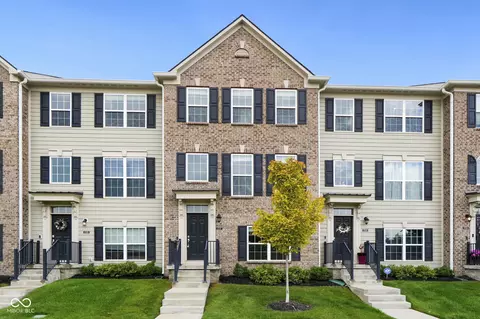 17237 Dallington St, Westfield, IN 46074