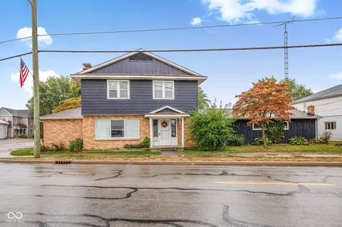 903 W 3rd St, Rushville, IN 46173