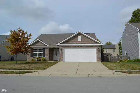 413 Shadetree Ct, Sheridan, IN 46069