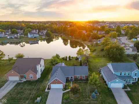 504 Palmyra Dr, Indianapolis, IN 46239