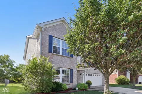 5827 W Deerview, Mccordsville, IN 46055