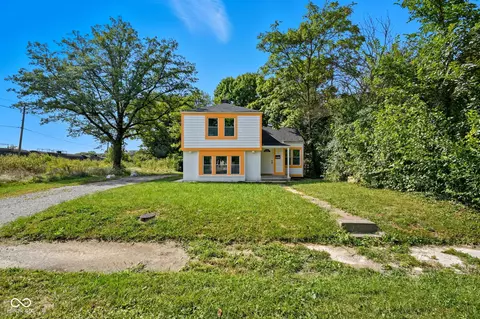 2221 Euclid Dr, Anderson, IN 46011